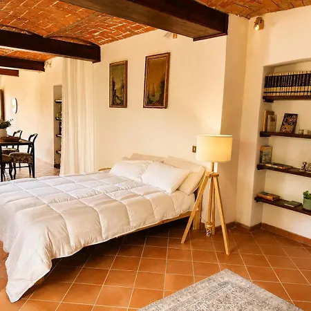 בית נופש Country Loft Colle Miroteo Monforte dʼAlba